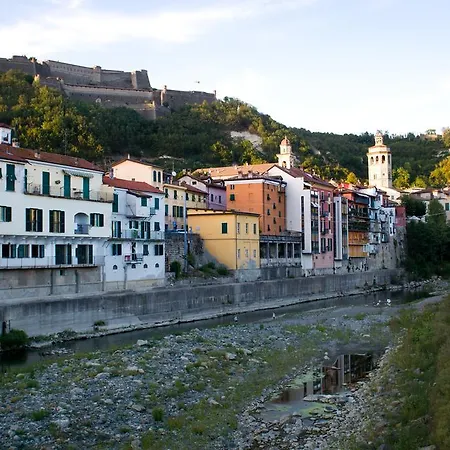 Borgo Cortese 1 *
