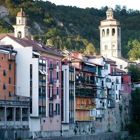 Borgo Cortese 1 公寓