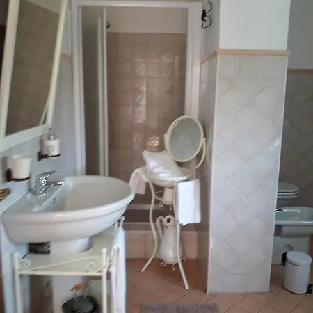 Borgo Cortese 1 公寓